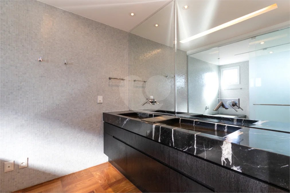 Vila Clementino - 161 m² | 2 dormitórios, com possibilidade de 3 | suíte master | 3 vagas | depósito