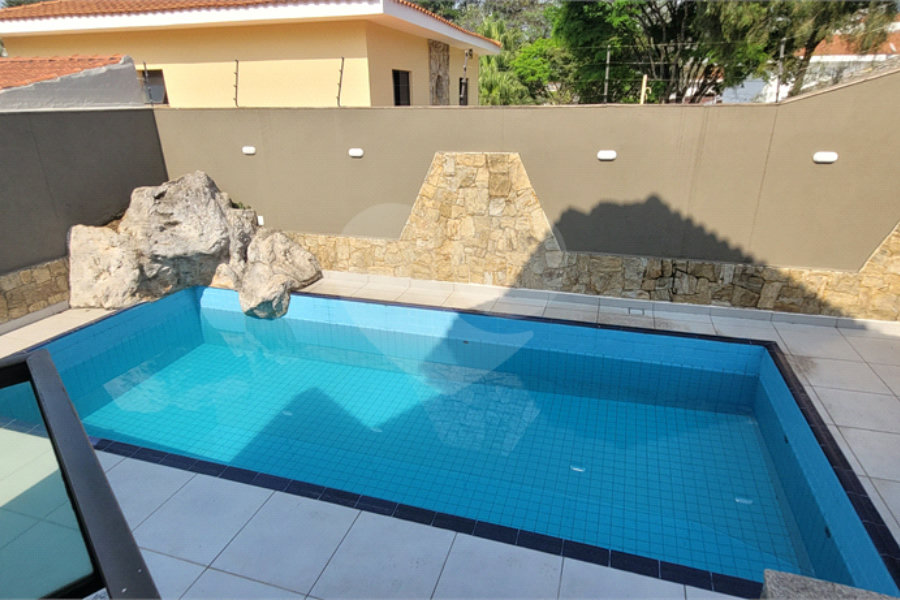 Sobrado de alto padrão com piscina e sauna no Jardim França