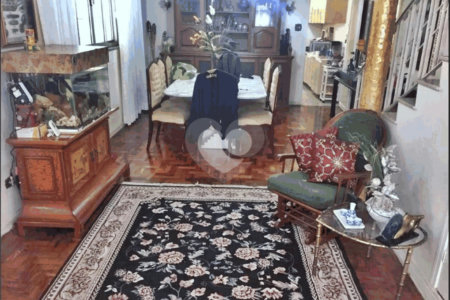 sobrado a venda 270m², 4 quartos e 5 vagas