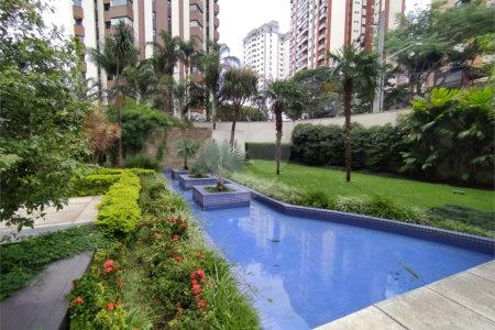 Apartamento de 145m2 com varanda gourmet 3 dormitórios e 2 vagas à venda na Chácara Klabin