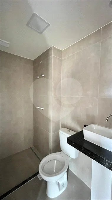 Apartamento à venda com 2 quartos, sendo 1 suíte, no Centro, Poços de Caldas - MG