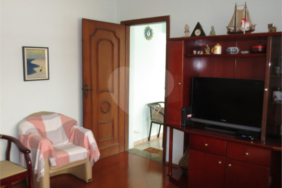 Casa Térrea p/Modernização na Chácara Inglesa - Terreno 10 x 30 - 450 m. metrô Pça da Árvore