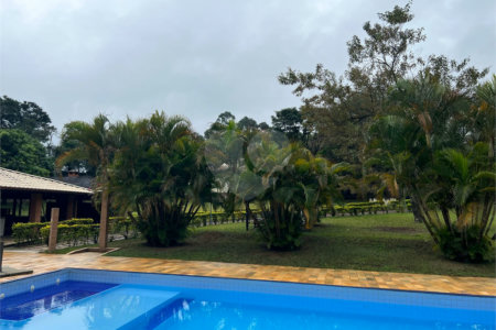 Chácara à venda com 10 quartos, sendo 16 suítes, em Chácaras do Pinhal (pinhal), Cabreúva, SP