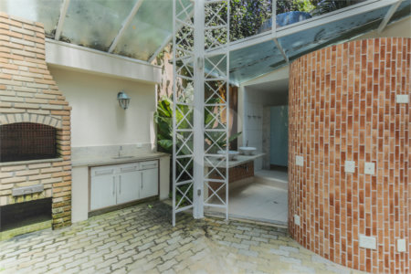 Casa à venda com 5 suítes no condomínio Chácara Flora, São Paulo - SP