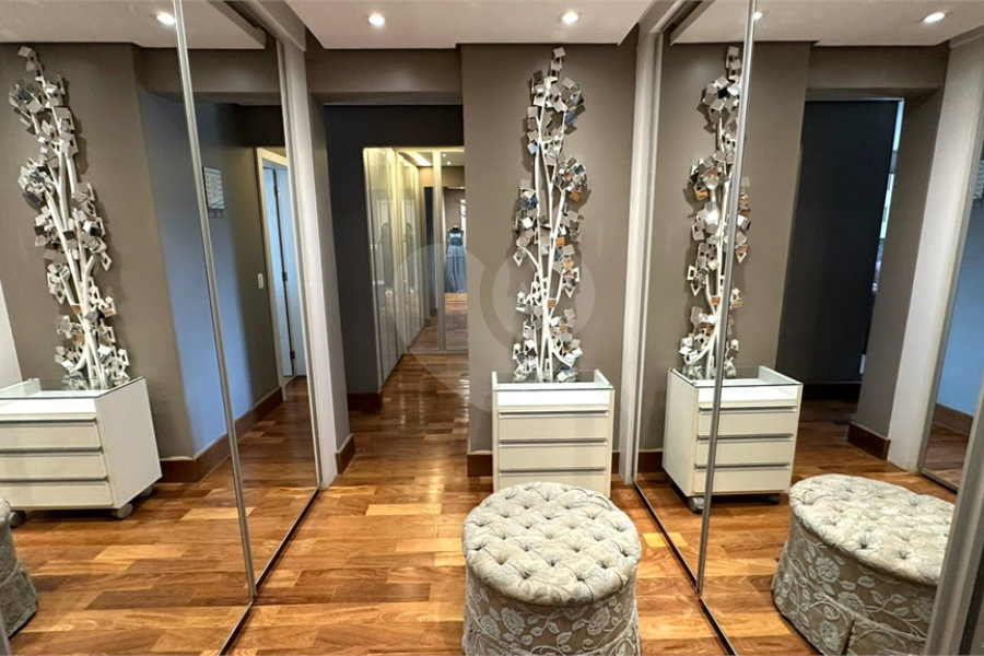 Apartamento à venda com 4 quartos, sendo 3 suítes,  em Santana, São Paulo, SP