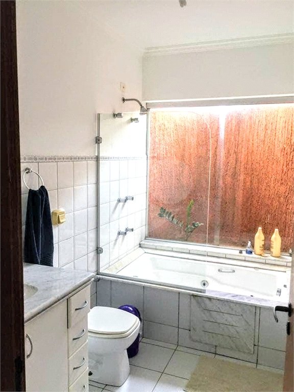 Casa à venda ou para alugar com 5 quartos, sendo 4 suítes, no condomínio Moradas São Luiz, Salto - SP