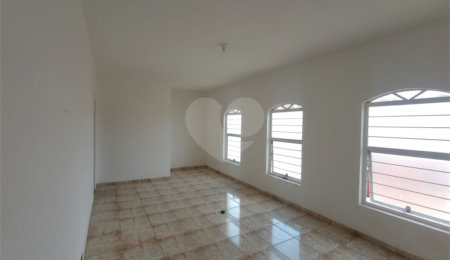 Casa à venda com 5 quartos em Vila Barth, Itapetininga, SP