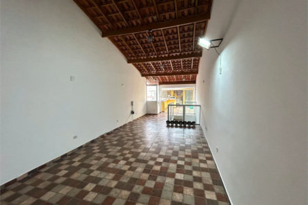 Casa de Vila para alugar com 4 suítes em Vila Romana, São Paulo, SP