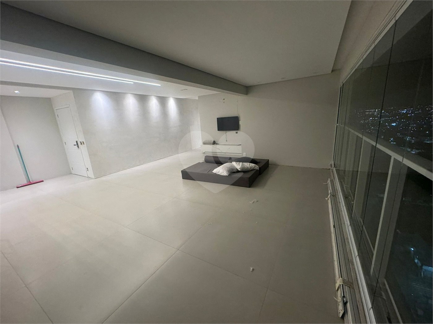 Apartamento à venda com 2 suítes em Vila Mogilar, Mogi das Cruzes, SP
