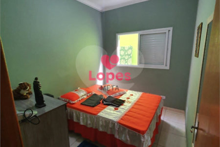Sobrado à venda com 4 quartos, sendo 1 suíte,  em Jardim Rodolfo, São José dos Campos, SP