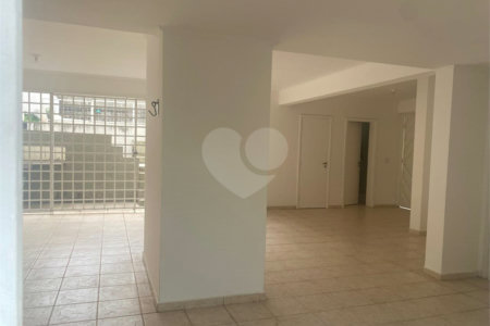 Sobrado à venda ou para alugar com 3 quartos, sendo 1 suíte, no Centro, Salto, SP