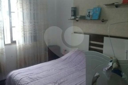 Sobrado à venda com 2 quartos em Jardim Monte Alegre, São Paulo, SP