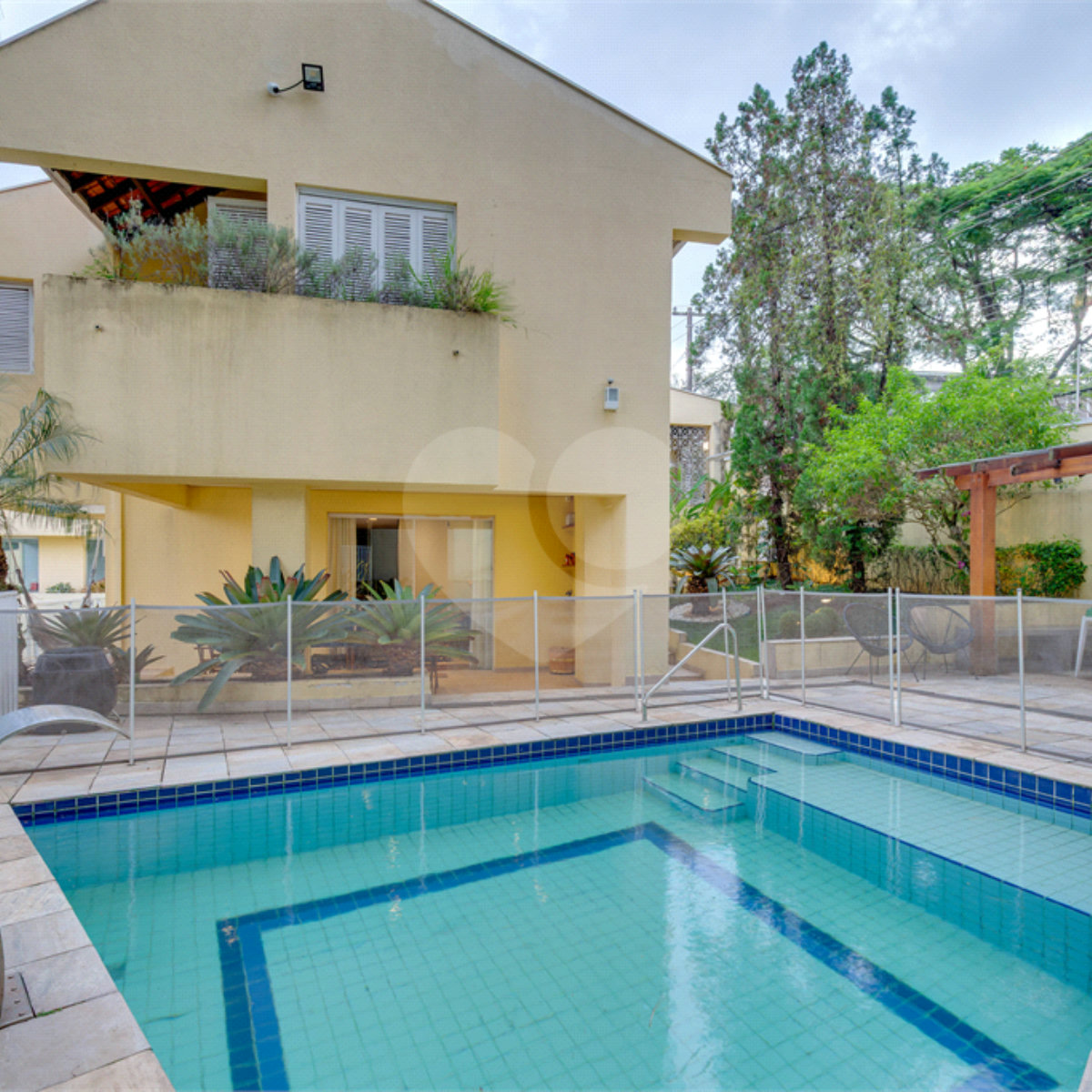 Casa Térrea à venda com 4 suítes em Jardim Marajoara, São Paulo, SP