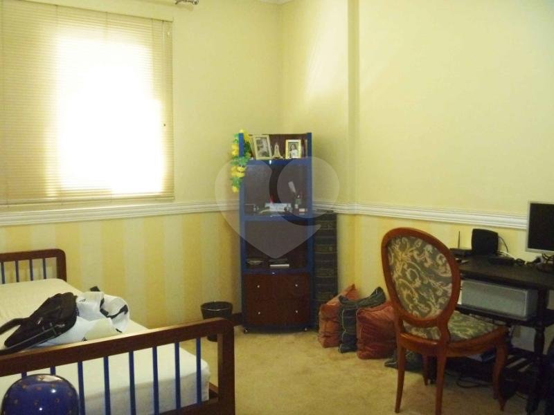 Apartamento à venda com 4 quartos, sendo 1 suíte, em Chácara Santo Antônio (zona Sul), São Paulo, SP