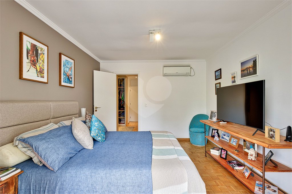 Casa à venda com 4 suítes no condomínio Conjunto Residencial São Benedito, São Paulo - SP