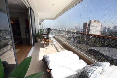 Apartamento à venda com 3 suítes em Alto da Boa Vista, São Paulo, SP