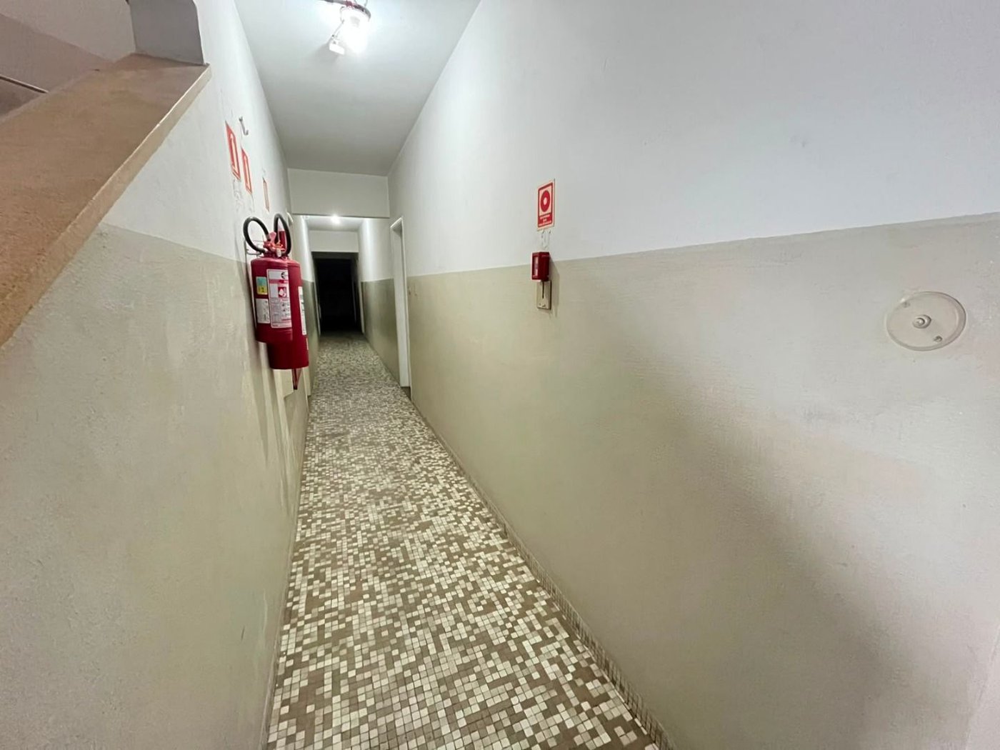 Apartamento na Quadra da Praia na Ponta da Praia – Andar Alto | Excelente Oportunidade em Santos!