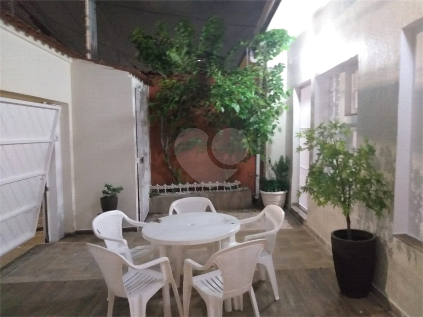 Sobrado à venda ou para alugar com 4 quartos, sendo 1 suíte,  em Santana, São Paulo, SP