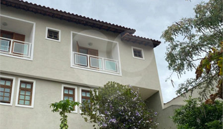 Sobrado à venda com 4 quartos, sendo 1 suíte,  em Palmas do Tremembé, São Paulo, SP