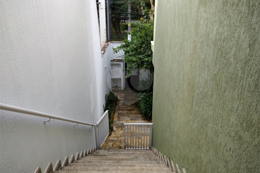 Sobrado à venda com 5 suítes em Santana, São Paulo, SP