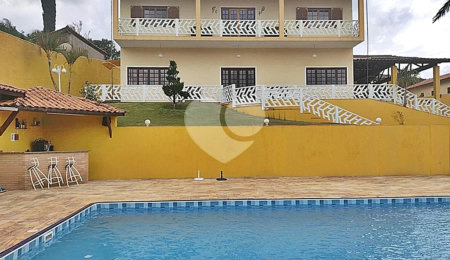 Casa à venda com 4 quartos, sendo 3 suítes,  em Luiz Fagundes, Mairiporã, SP