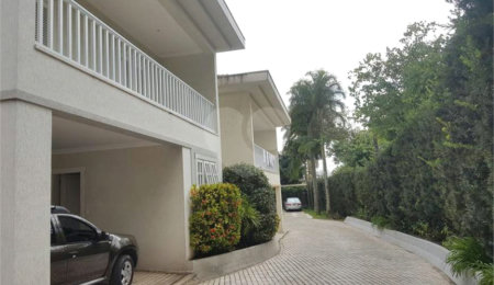 Casa à venda com 4 suítes no condomínio Vilaretto, São Paulo - SP