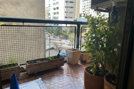 Apartamento à venda com 4 quartos, sendo 2 suítes,  em Paineiras do Morumbi, São Paulo, SP