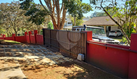 Casa à venda com 4 quartos, sendo 3 suítes,  no condomínio Residncial Euroville, Carapicuíba - SP
