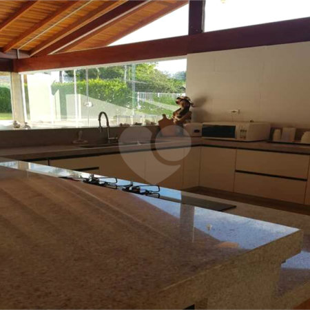 Casa à venda com 5 quartos, sendo 3 suítes, no condomínio Residencial Vale das Laranjeiras, Indaiatuba - SP
