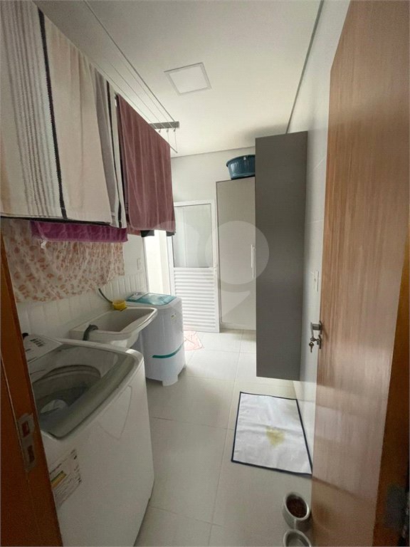 Casa à venda com 3 quartos, sendo 1 suíte,  no condomínio Aruã, Mogi das Cruzes - SP