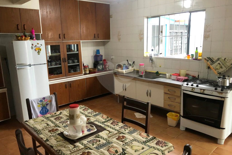 Sobrado à venda com 4 quartos, sendo 1 suíte, em Serra da Cantareira, Mairiporã, SP