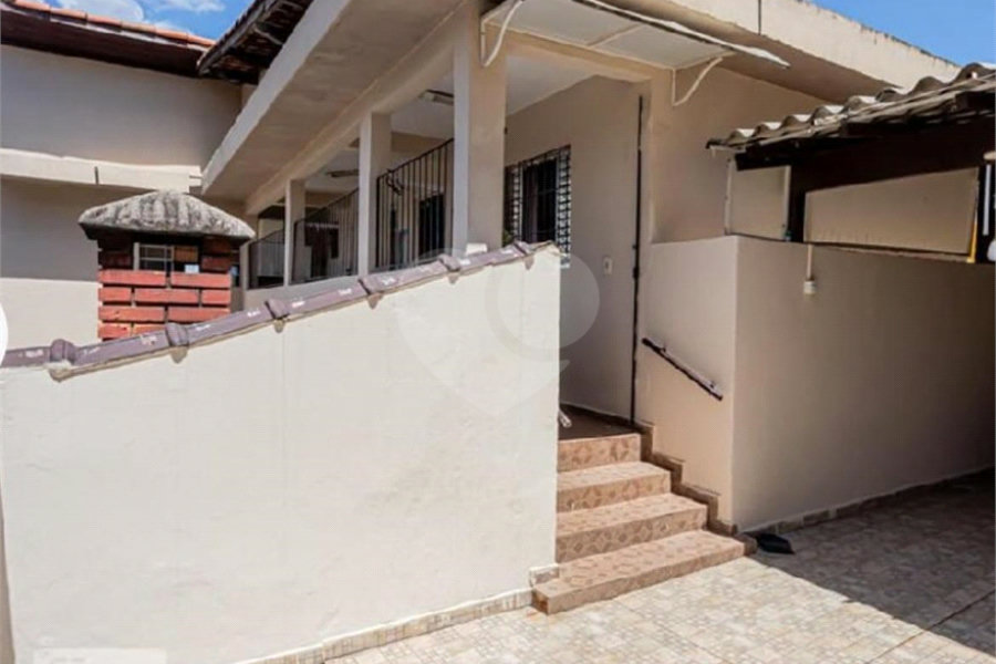 Sobrado à venda com 4 quartos no Brasilândia, São Paulo, SP