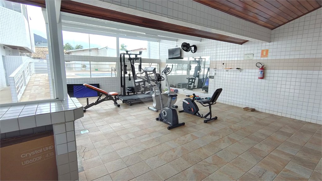 Apartamento à venda com 3 quartos, sendo 2 suítes, no Centro, Peruíbe, SP