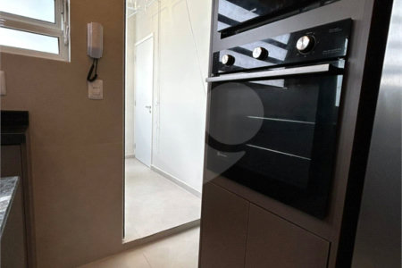 Apartamento à venda com 2 quartos, sendo 1 suíte, em Cerqueira César, São Paulo, SP