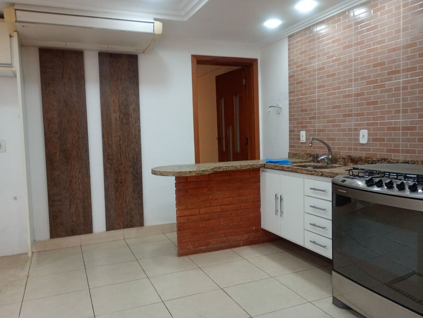 Casa com 3 dormitórios à venda, 164 m² por R$ 1.400.000,00 - Embaré - Santos/SP