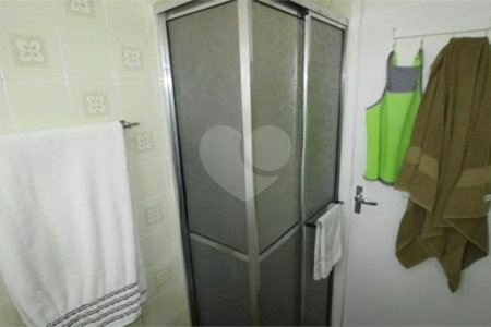 Sobrado à venda com 3 quartos, sendo 1 suíte, em Parque Vitória, São Paulo, SP