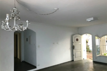 Casa Térrea à venda com 4 quartos, sendo 2 suítes,  em Jardim das Bandeiras, São Paulo, SP