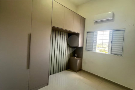 Casa à venda ou para alugar com 3 quartos, sendo 1 suíte, em Jardim Paulista, Atibaia, SP