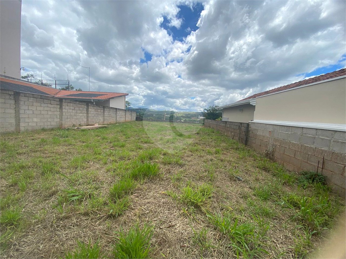 Terreno à venda em Pinheirinho, Vinhedo, SP