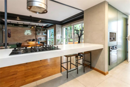 Casa à venda com 4 suítes em Cidade Monções, São Paulo, SP