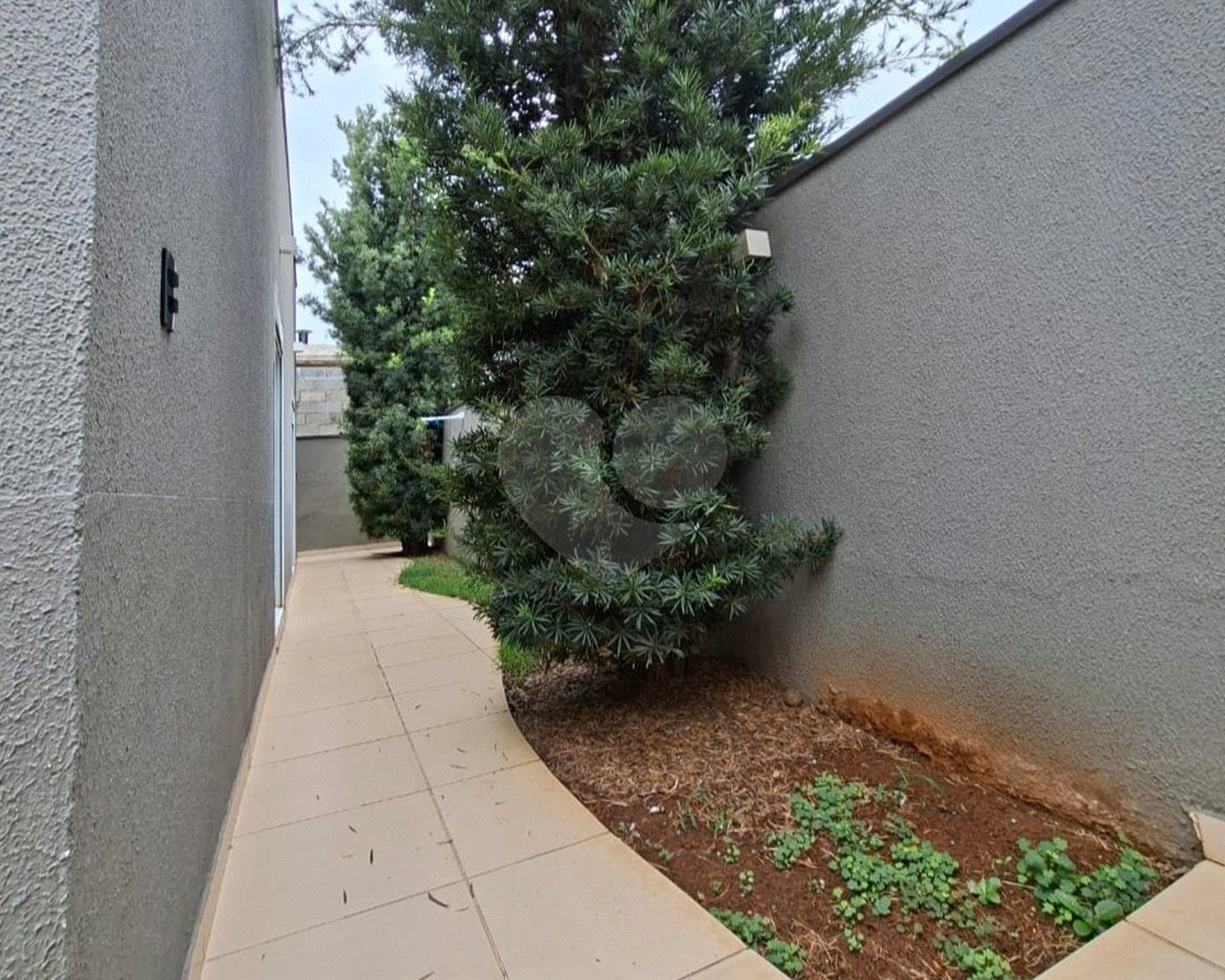 Casa à venda com 3 suítes no condomínio Mont Blanc, Sorocaba - SP