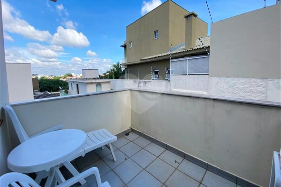Sobrado à venda com 4 quartos, sendo 1 suíte, em Jardim São Bento, São Paulo, SP
