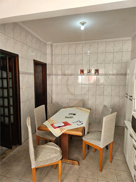 Sobrado à venda com 9 quartos em Vila Sabrina, São Paulo, SP