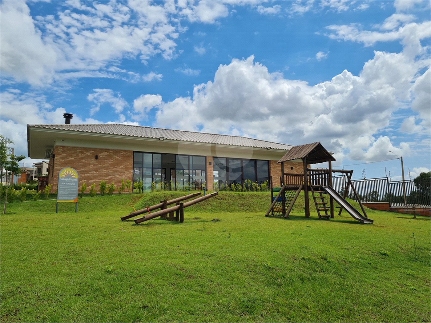 Casa à venda com 3 suítes no condomínio Residencial Villagio Wanel, Sorocaba - SP