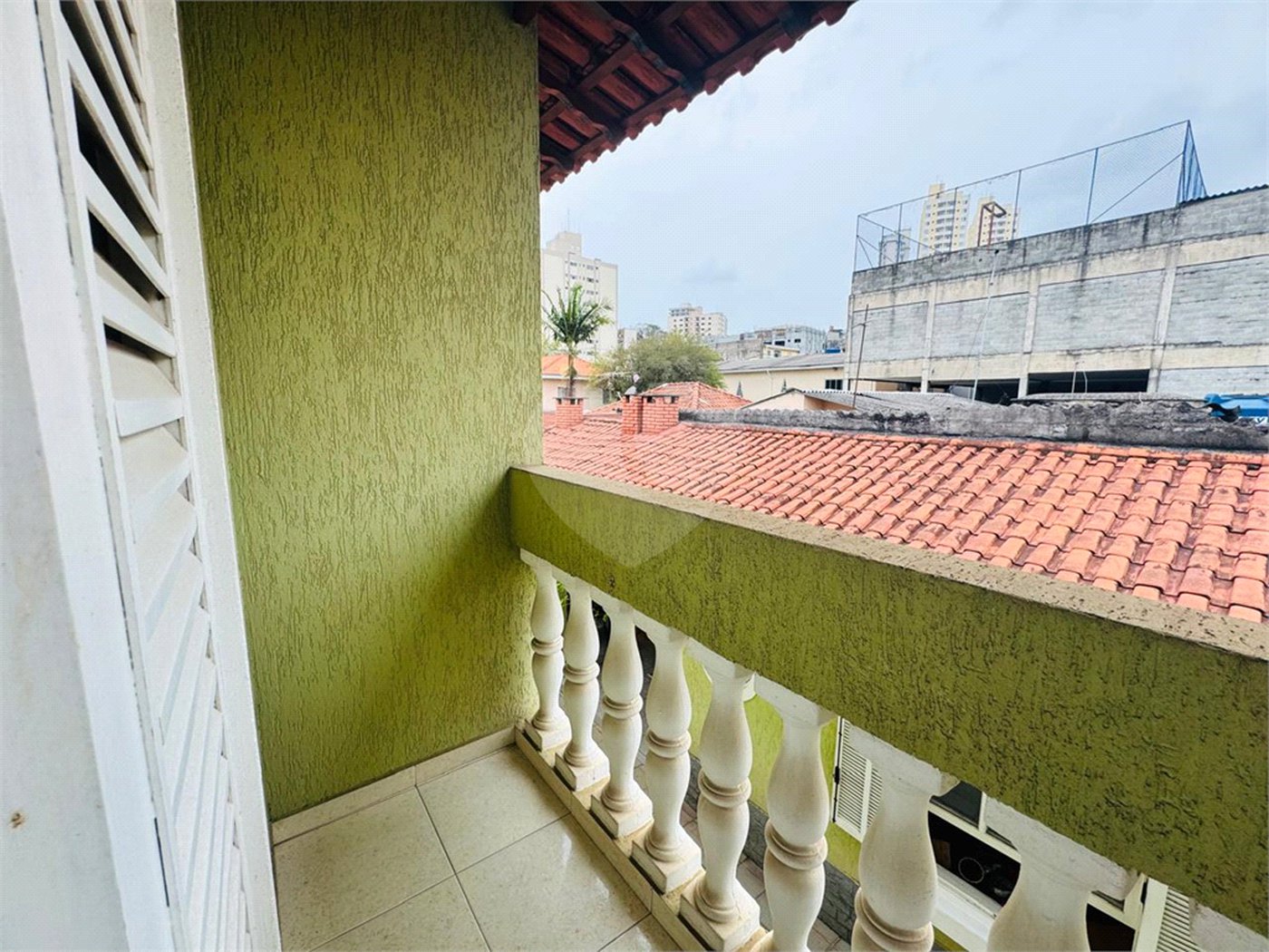Casa à venda com 4 quartos, sendo 1 suíte,  em Vila Galvão, Guarulhos, SP