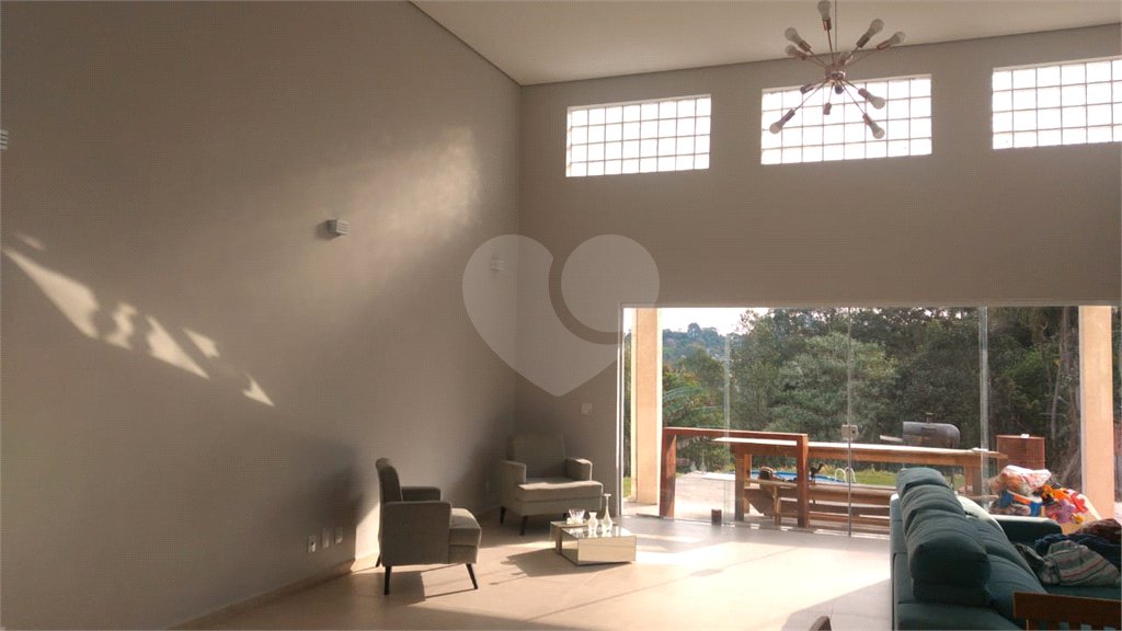 Casa à venda com 3 suítes no condomínio Alpes de Mairiporã, Mairiporã - SP