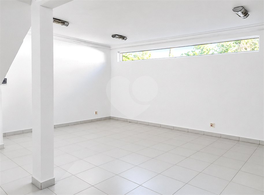 Sobrado à venda com 3 quartos, sendo 1 suíte, em Jardim do Mar, São Bernardo do Campo, SP