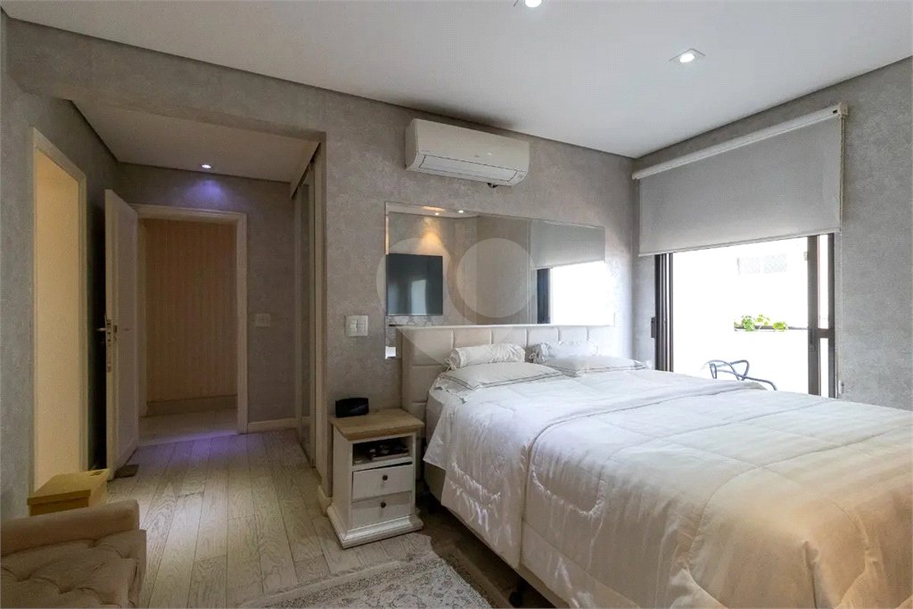 Apartamento à venda com 4 quartos, sendo 3 suítes, em Cambuci, São Paulo, SP