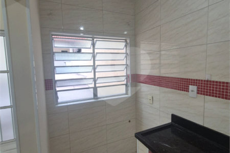 Casa à venda com 2 quartos, sendo 1 suíte,  em Vila Maricy, Guarulhos, SP