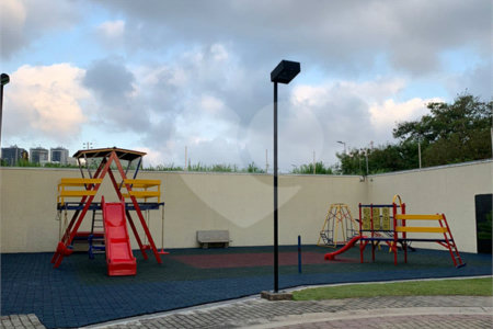 Casa à venda com 3 quartos, sendo 2 suítes,  no condomínio Residencial Jardins, São Bernardo do Campo - SP